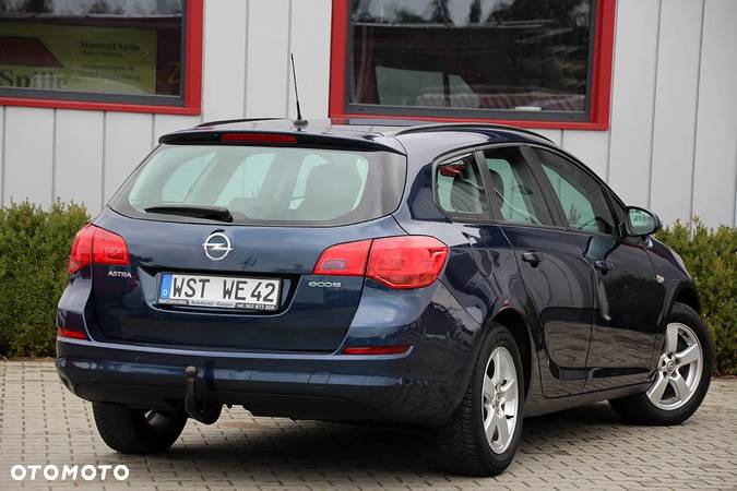 Opel Astra 1.3 CDTI DPF ecoFLEX Sports Tourer Edition - 4
