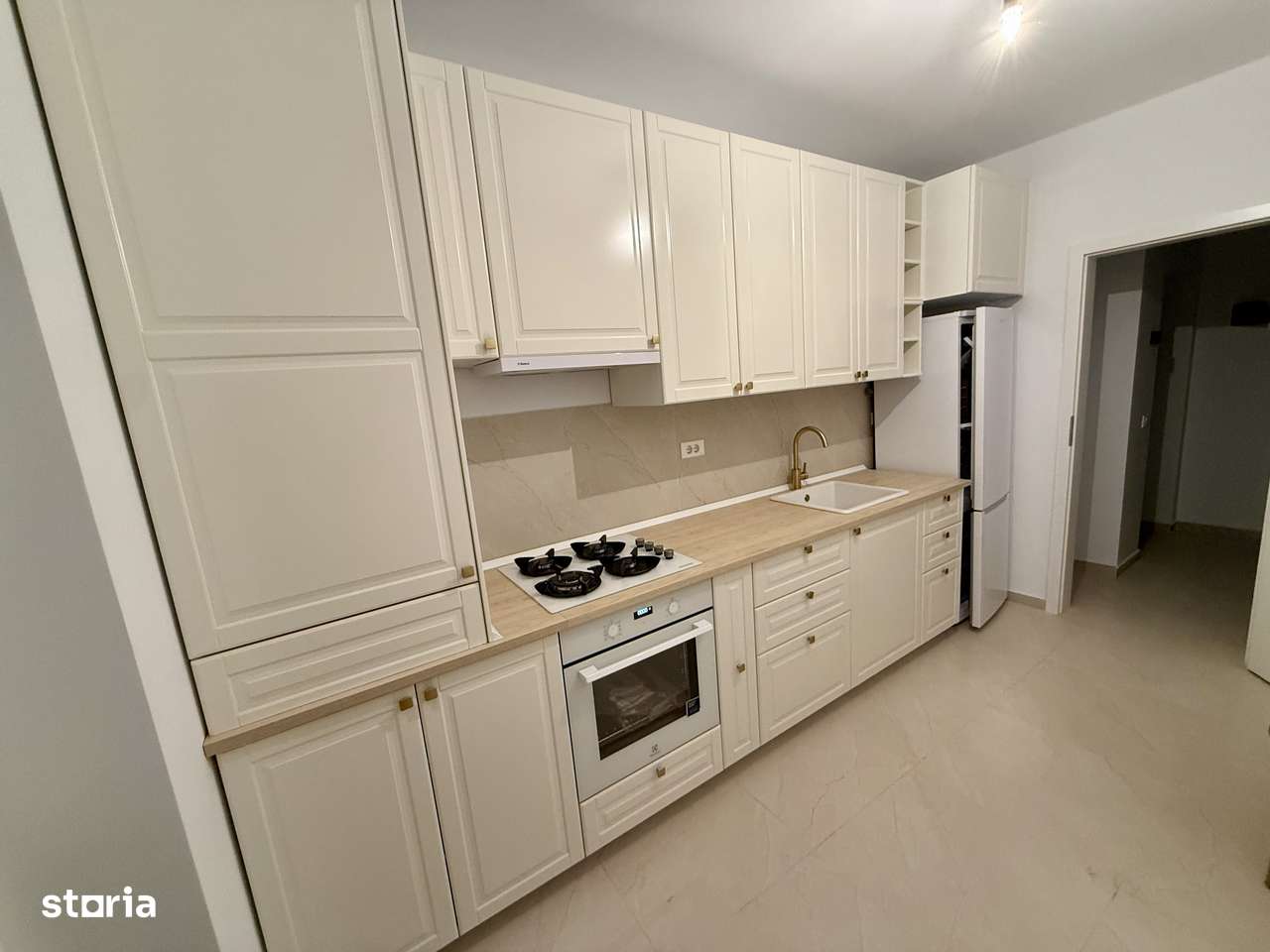 Apartment Premium in The Grand Kristal Berceni