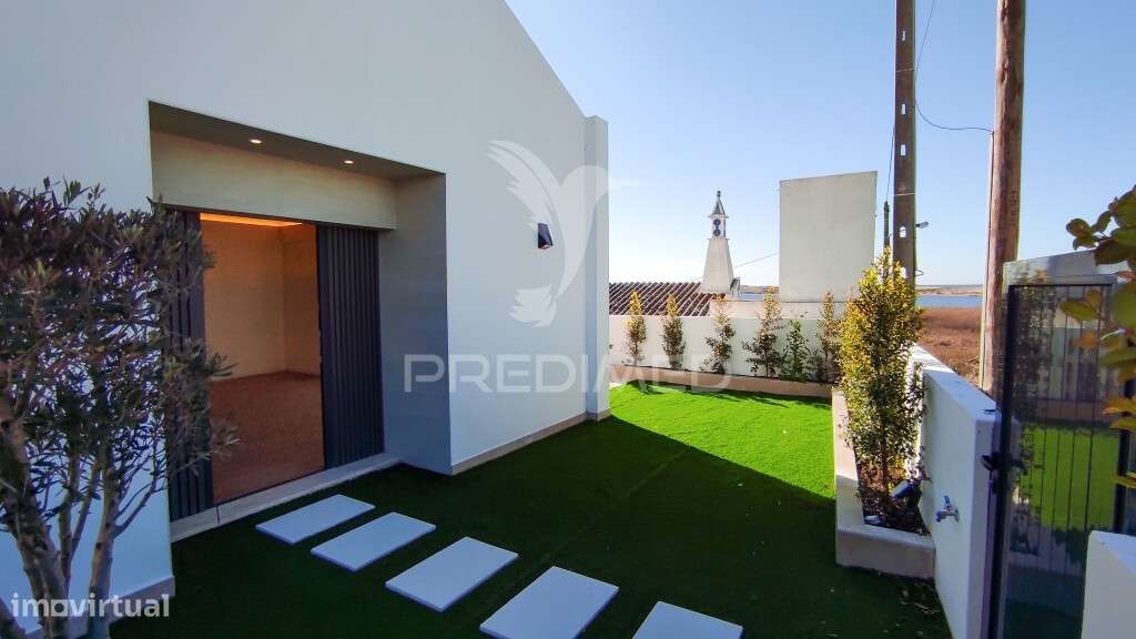 Moradia com Terraço com Vista para a Lagoa e Mar - Grande imagem: 4/38