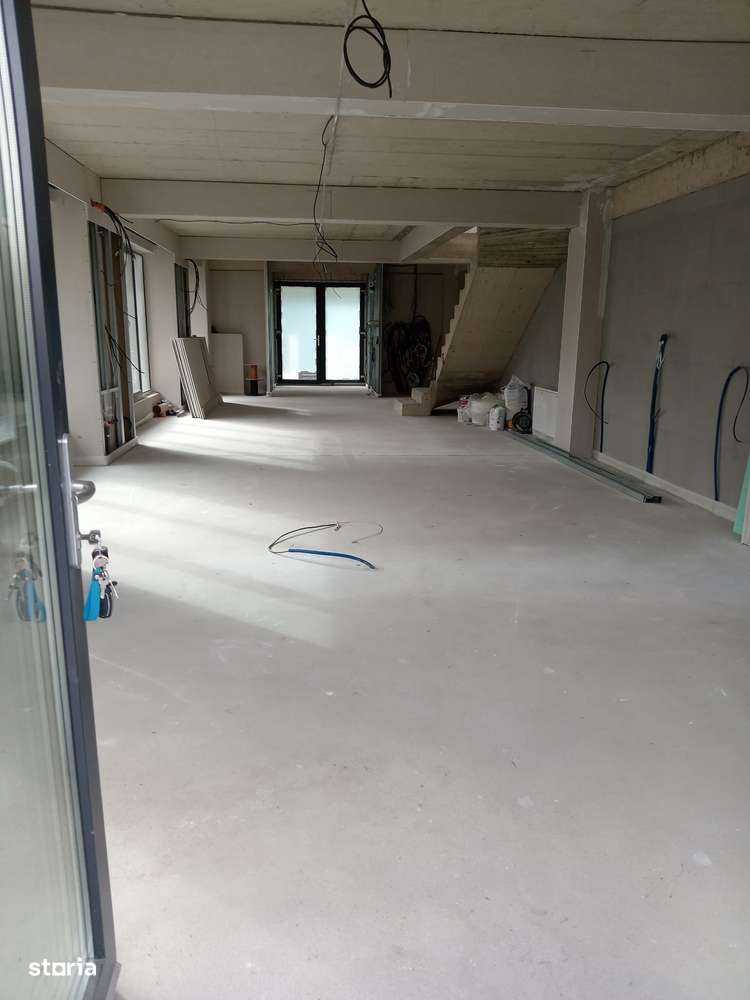 Campina - Spațiu - 200 mp - 2000 Euro/Luna - Imagine principală: 3/7