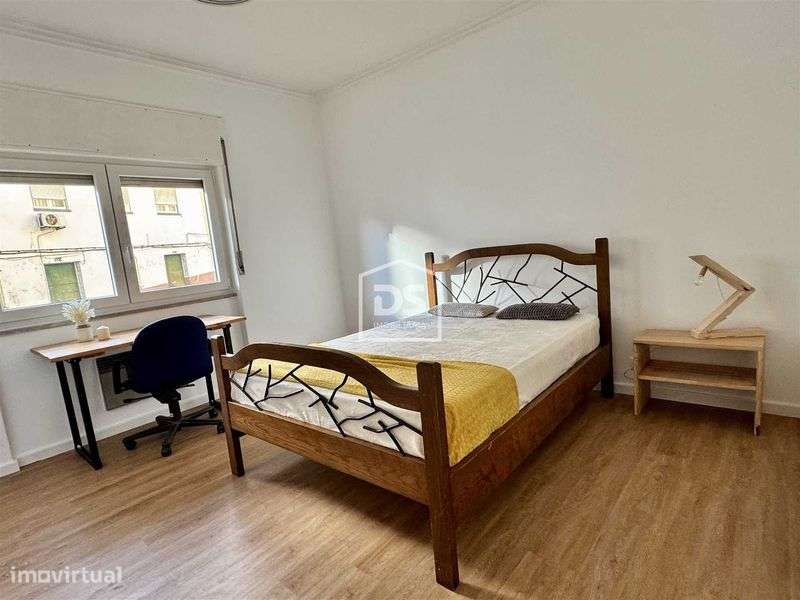 T4 Renovado na Covilhã Para Investimento ou Habitação - Grande imagem: 4/4