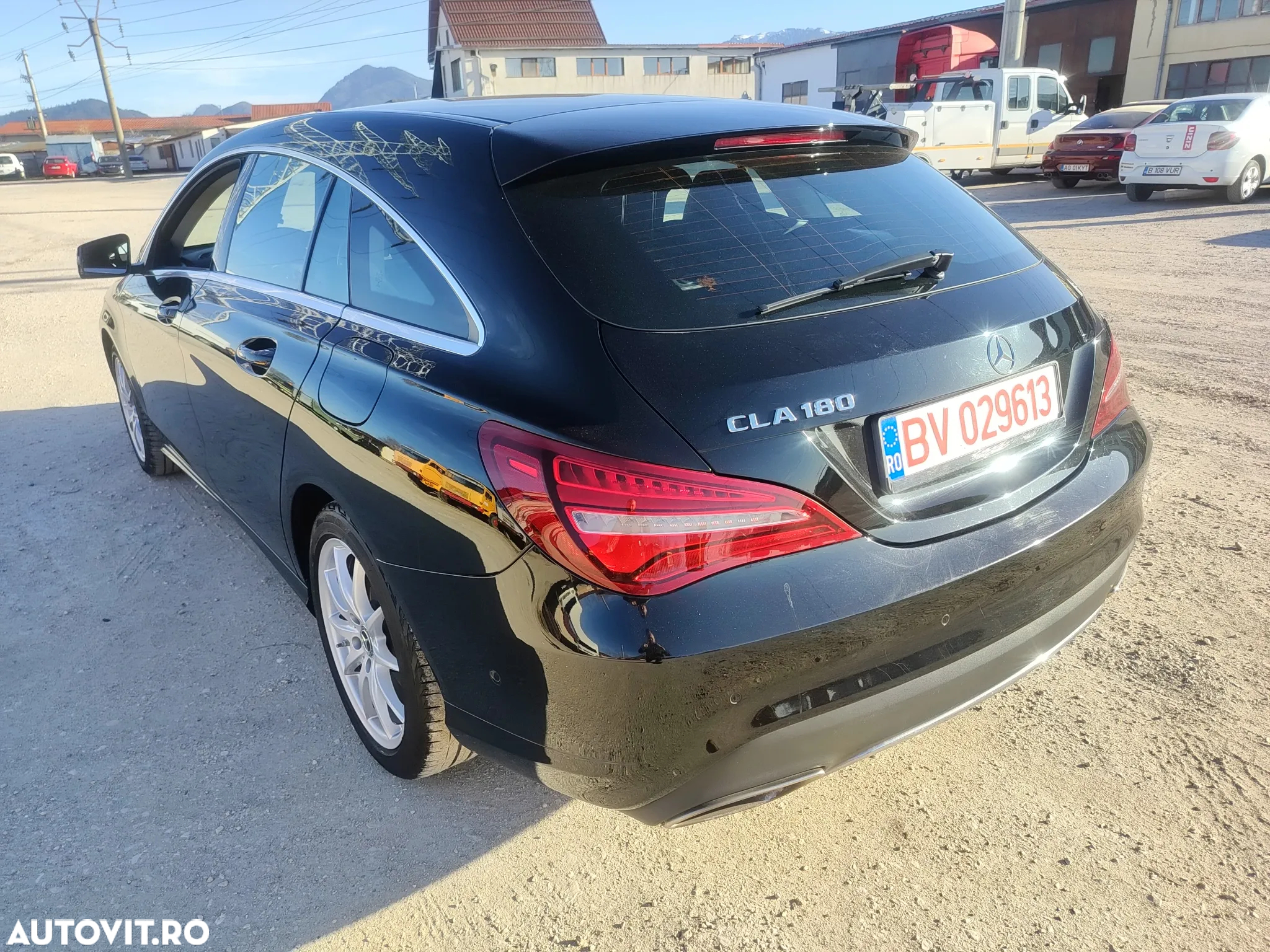 Mercedes-Benz CLA Shooting Brake 180 7G-DCT - 6