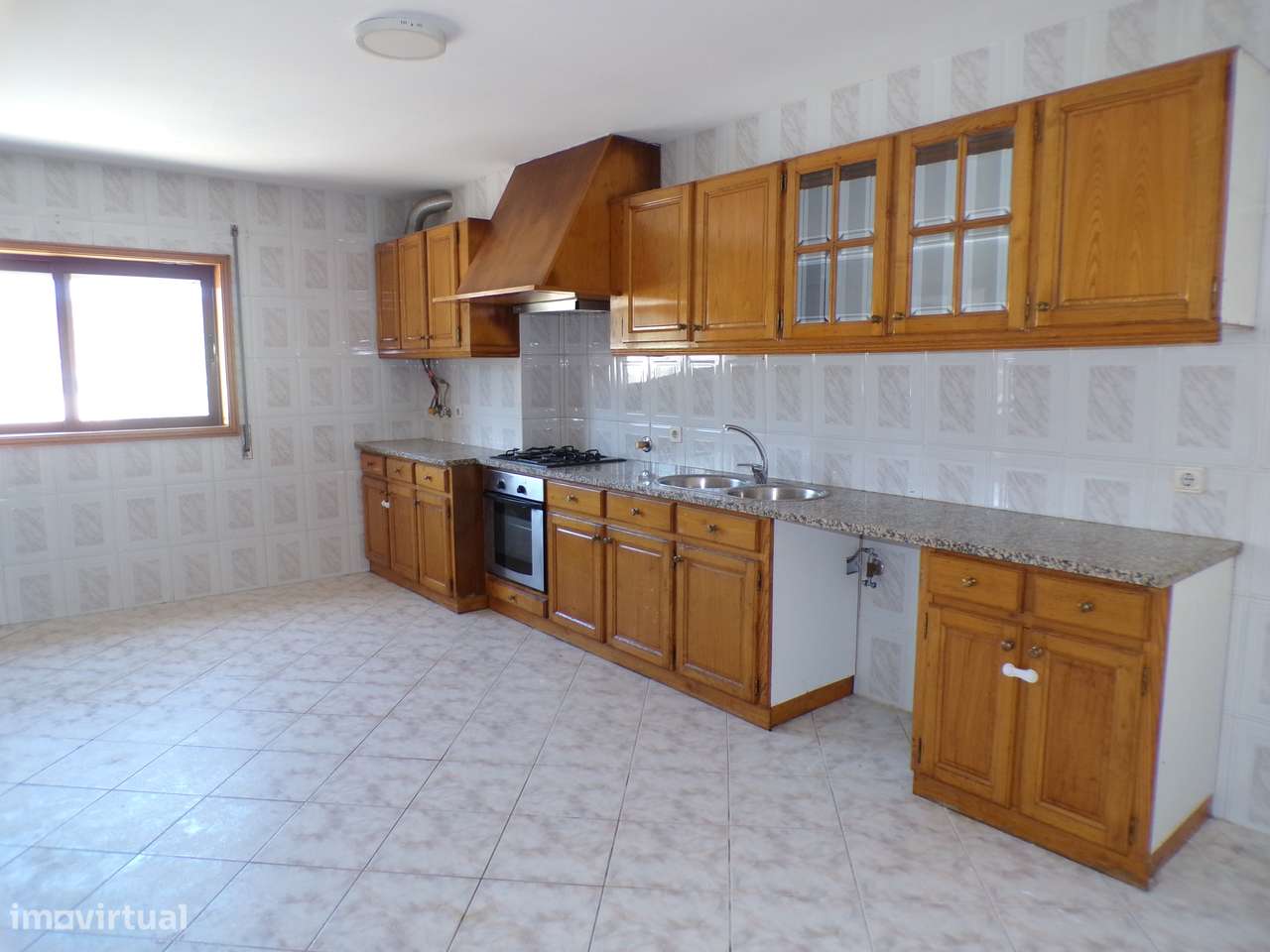 Apartamento T2 com grandes áreas, próximo do Picôto - Mozelos-5