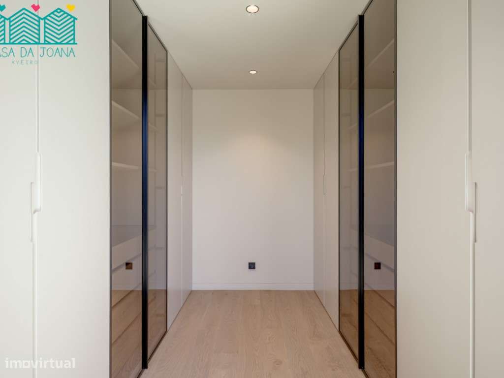 Moradia T5+1 com Piscina em Cascais-22