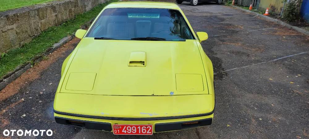 Pontiac Fiero SE (88 Formula) - 4