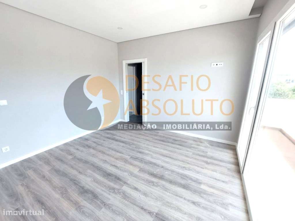 Moradia Isolada T4 C/ Piscina e Garagem - Brejos de Azeitão-23