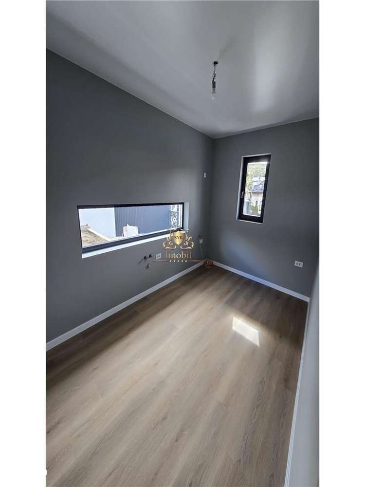 Casa clasa energetica A pompe de caldura cu panouri solare 3dormitoare - Imagine principală: 5/10