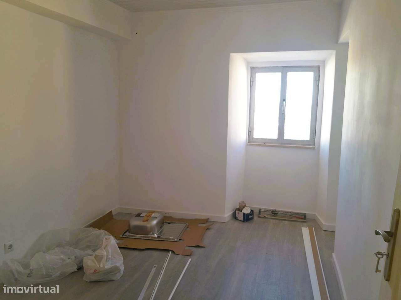 Moradia T3 com Garagem em Remodelação – Anaguéis, Coimbra-0