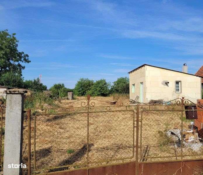 Teren cu casa de vanzare in Nisipeni - Imagine principală: 5/5