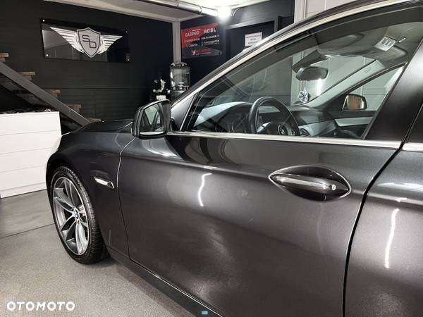 BMW Seria 5 530d xDrive Luxury Line - 12