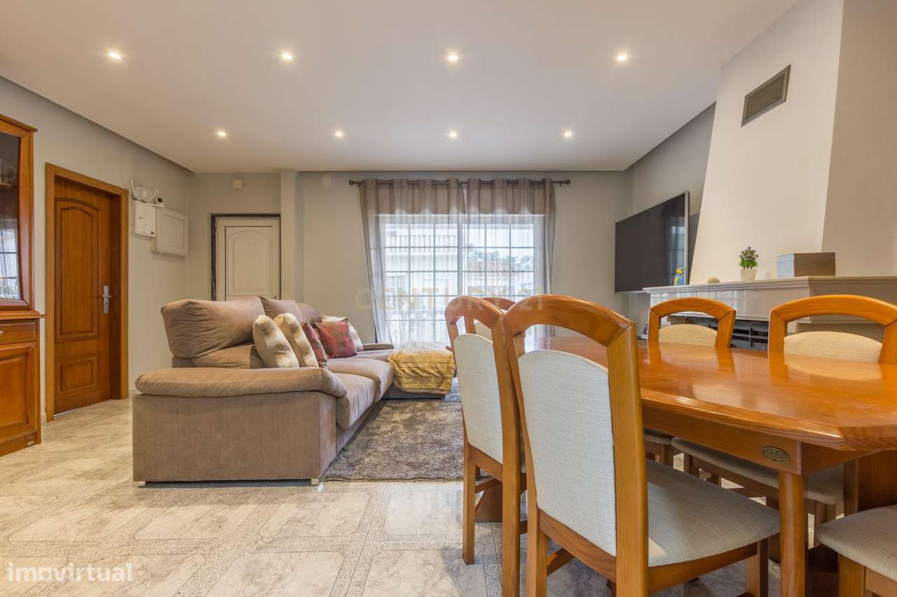 Moradia Isolada T3+2 na Quinta do Conde - Grande imagem: 2/32