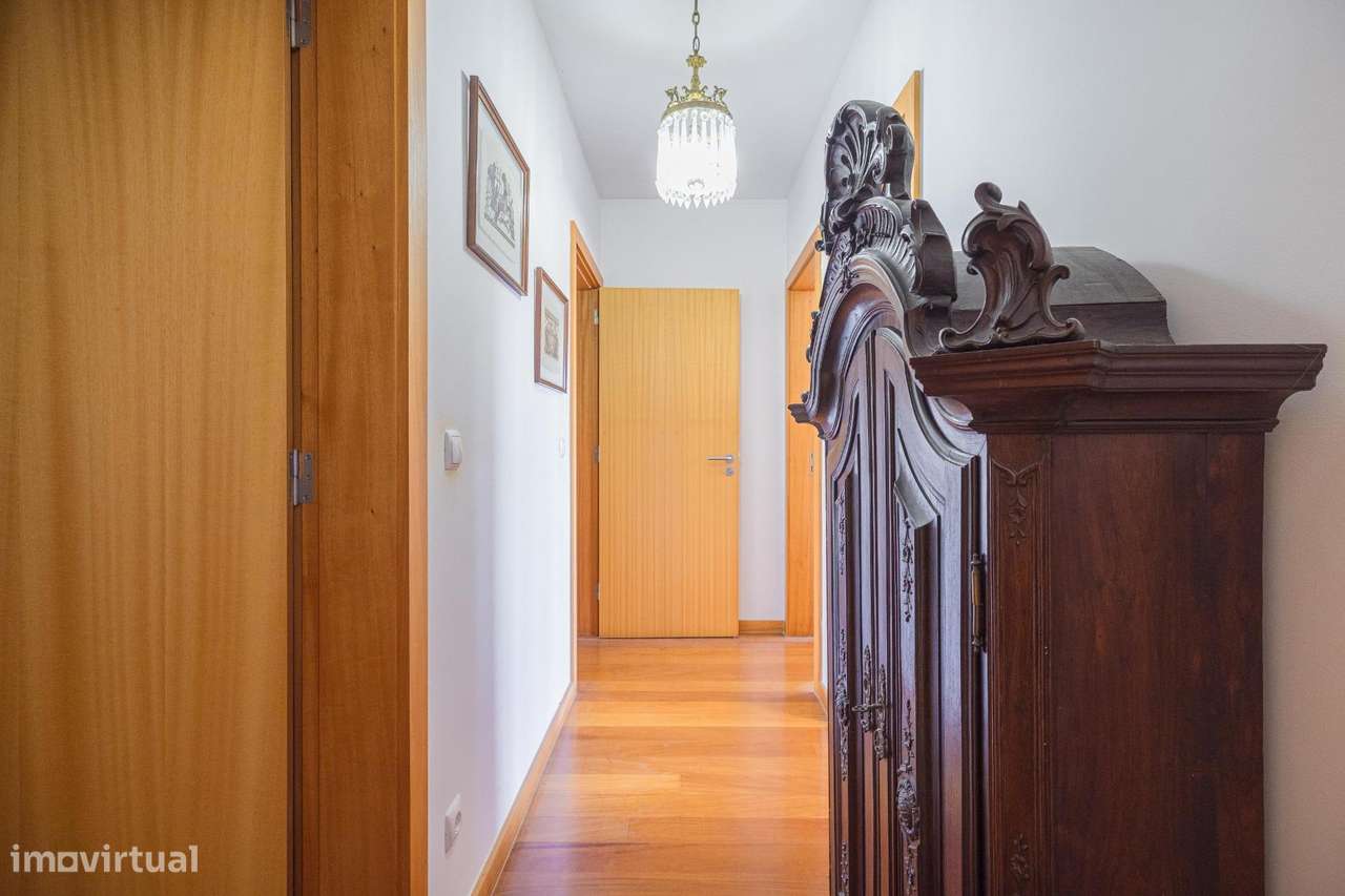 Apartamento T3  no Condomínio Fechado “Entre Quintas” –...-32