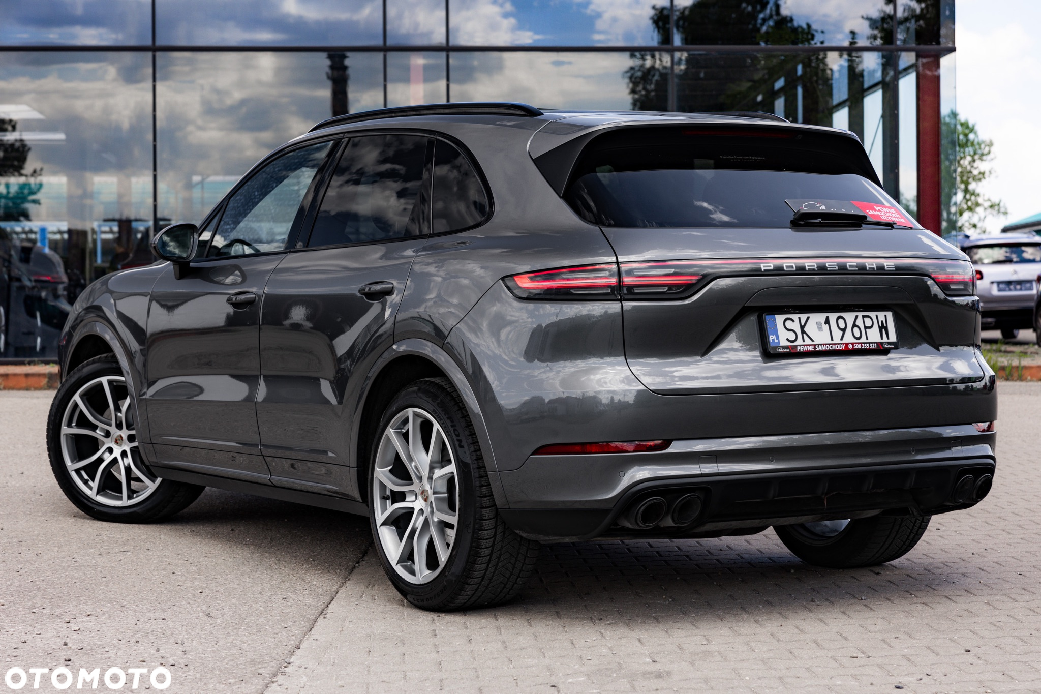 Porsche Cayenne Coupe Platinum Edition - 12