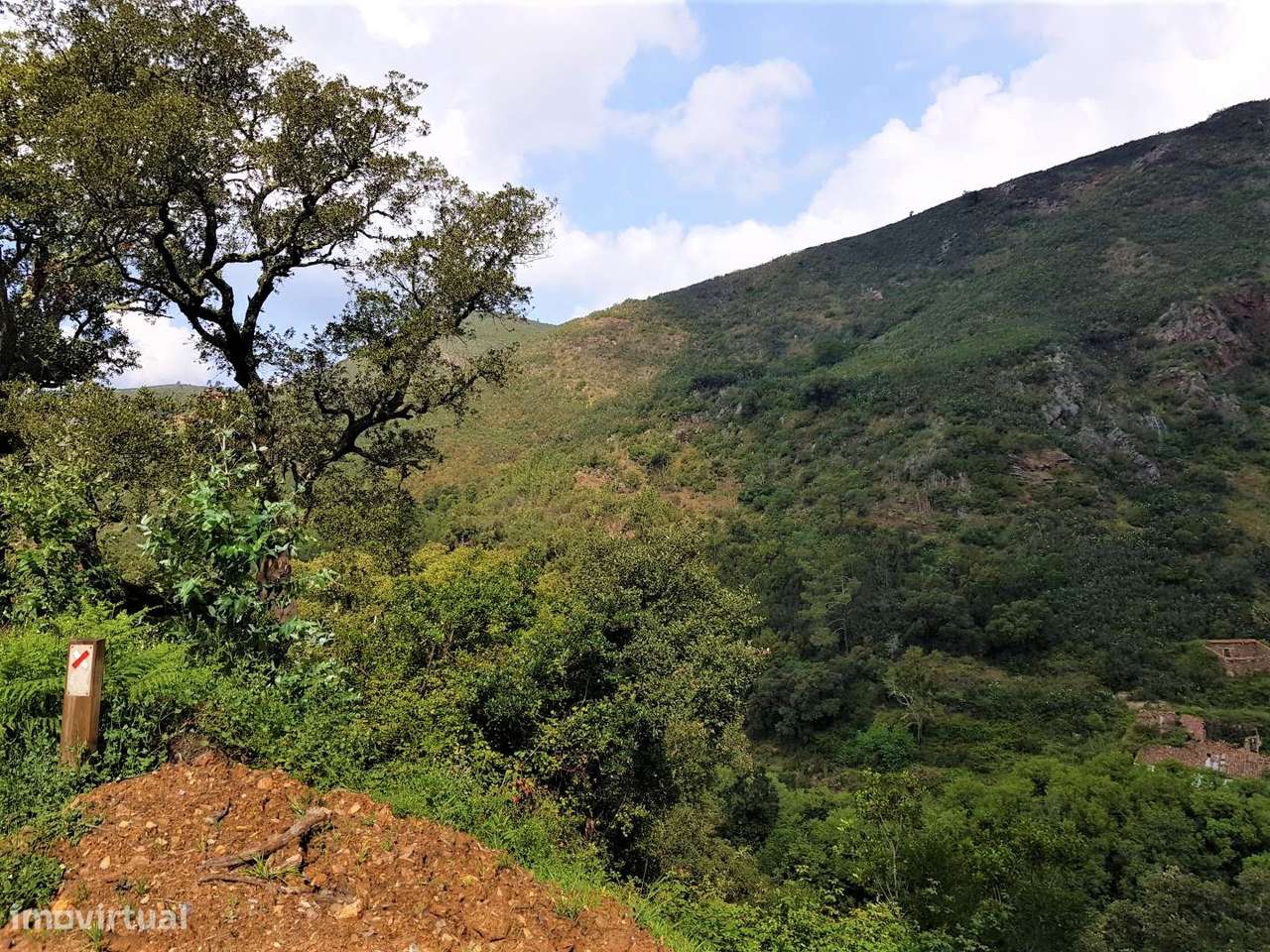Terreno com ruinas em Marmelete - Grande imagem: 4/11