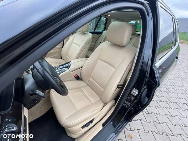 BMW Seria 5 520d Touring Luxury Line - 15