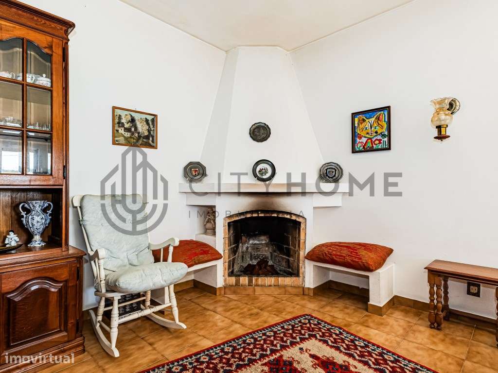 Moradia T3 e Apartamento T2 com Restaurante no Burgau-7