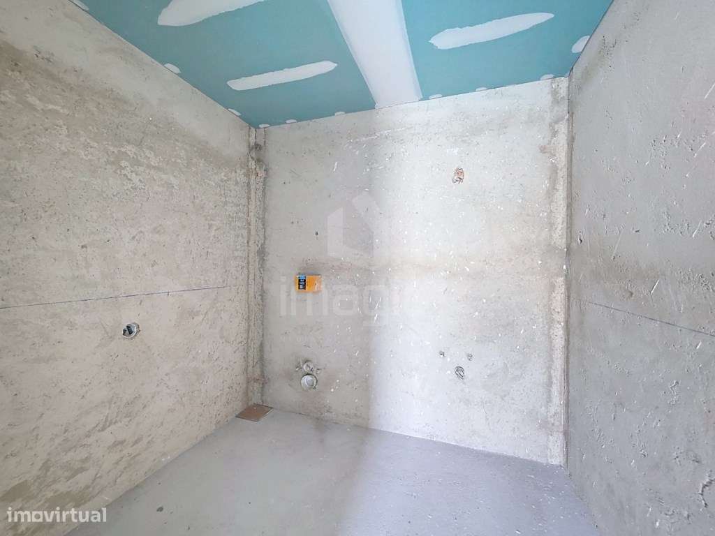 Moradia T3+1 Ericeira com piscina e jardim-8