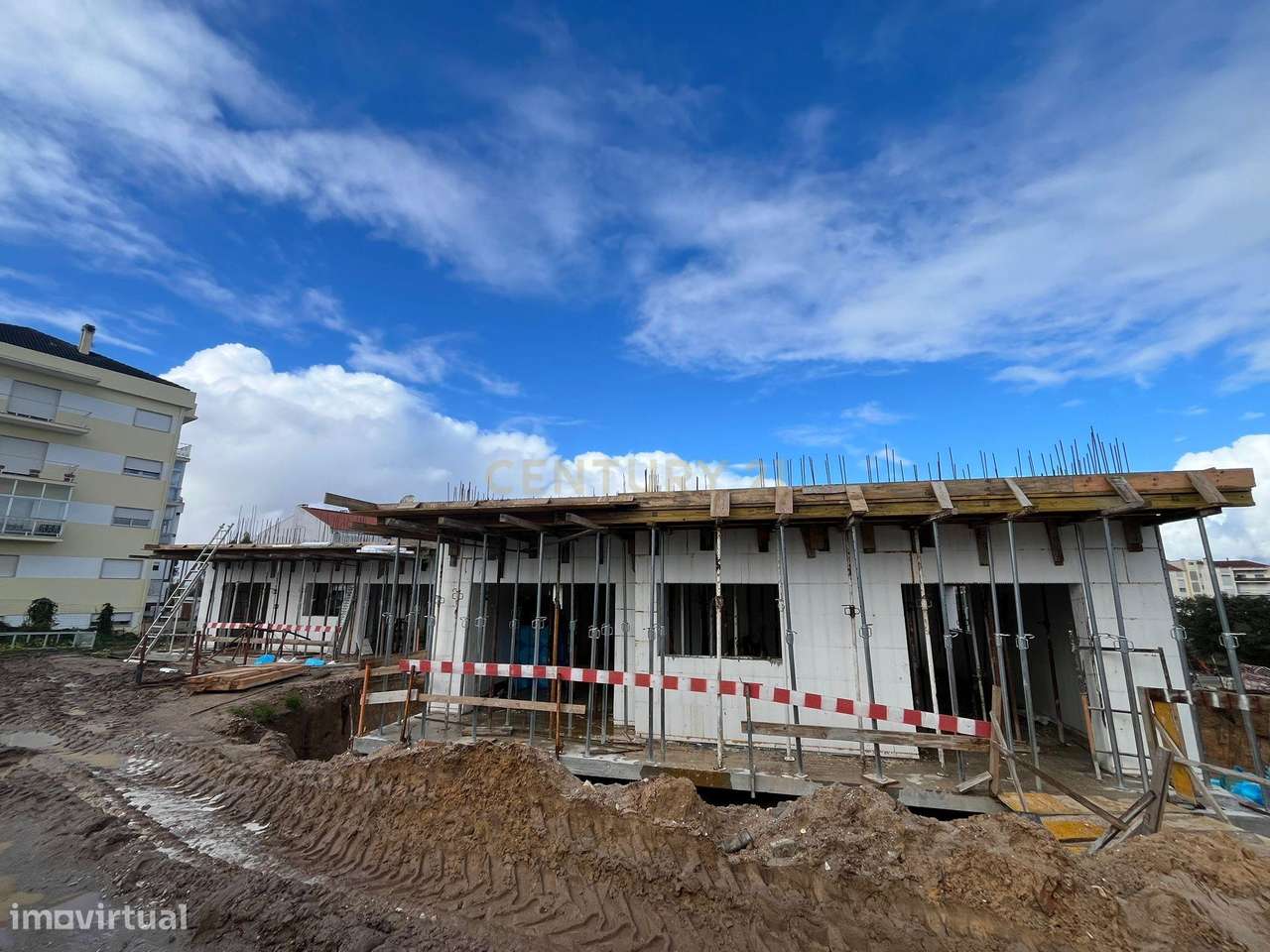 T3 Único em Leiria: Construção ICF em Condomínio Fechado com Piscina - Grande imagem: 3/5