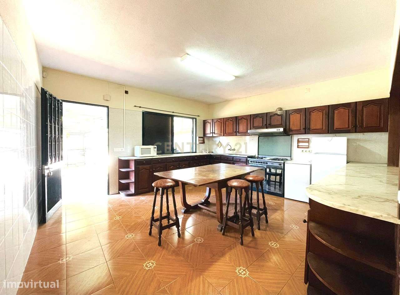 Moradia T3 Térrea em Santo António – Próximo ao Madeira Shopping-10