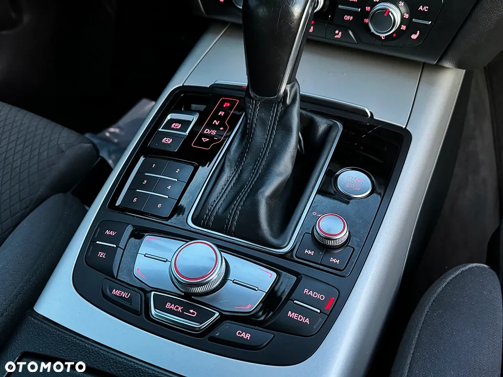 Audi A6 Avant 2.0 TDI Ultra S tronic - 32