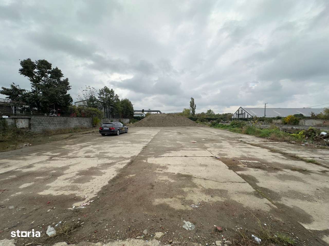 Platforma betonata, de la 1000mp la 2757mp, bd. Chimiei - Imagine principală: 2/4