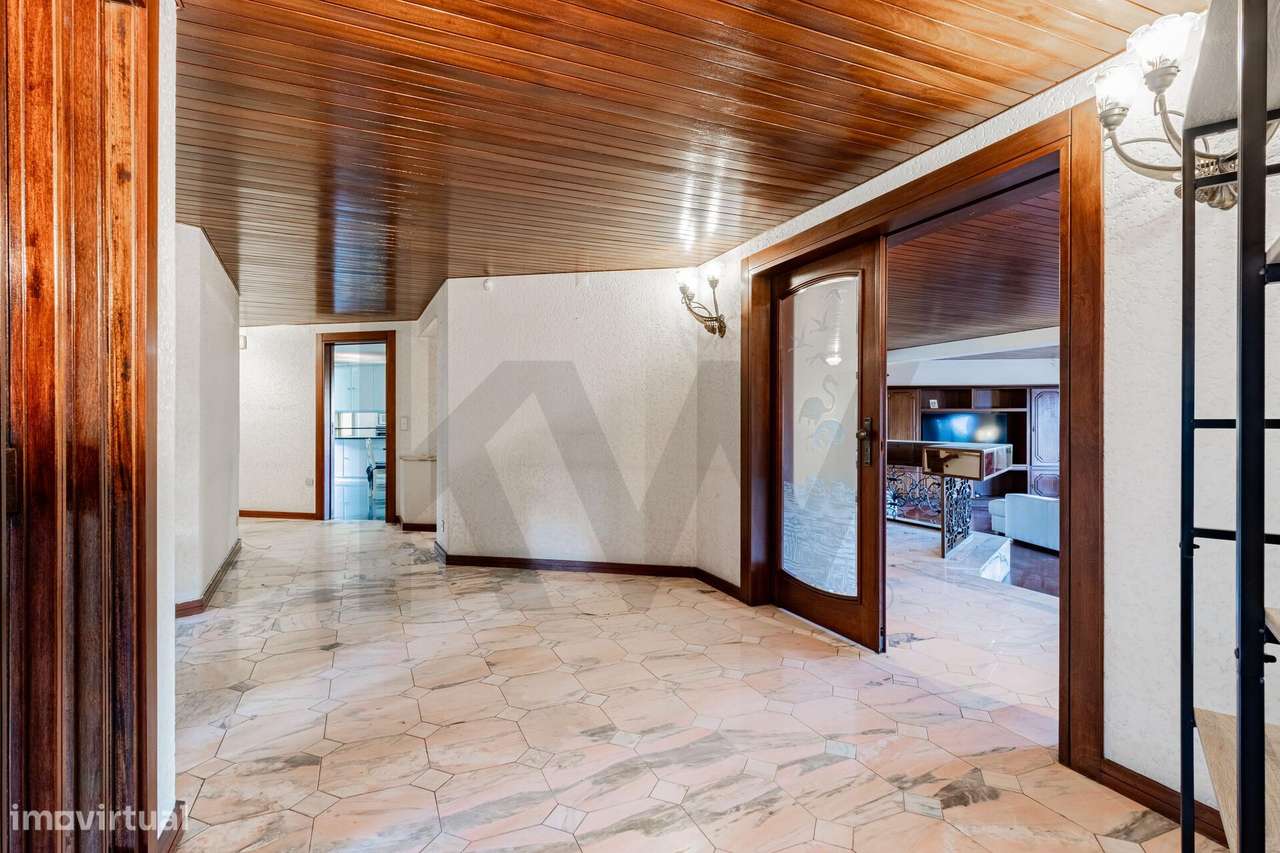 Moradia T4 com Excelentes Áreas – São João da Madeira! - Grande imagem: 5/40