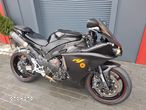 Yamaha R1 - 16