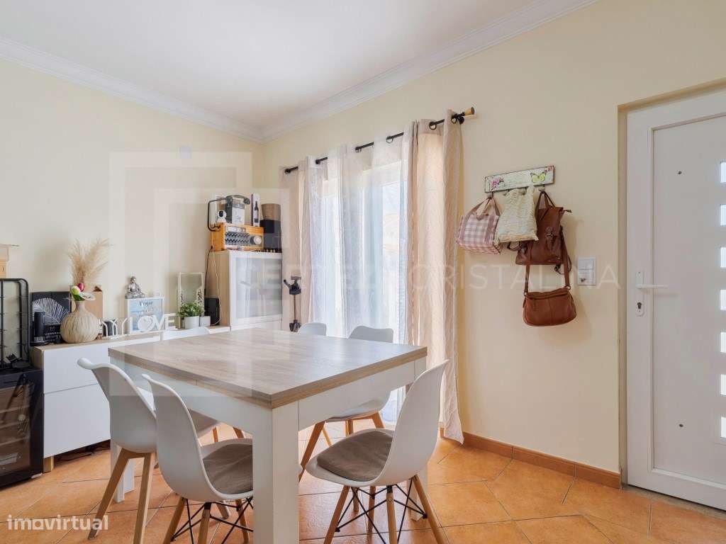 Moradia T3 com Logradouro e Sótão | Quinta do Conde-3