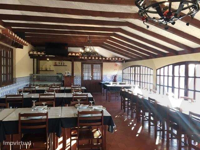 Espaço Multiusos Localizado na Ericeira-20