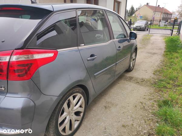 Citroën C4 2.0 HDi Exclusive - 11