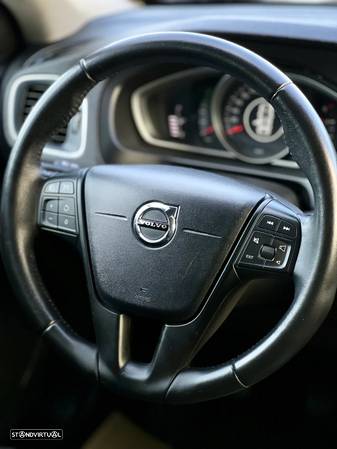 Volvo V40 2.0 D2 Momentum - 32