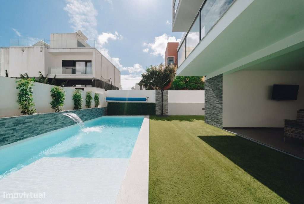 Moradia T4 / Ramada / Moderna é Exclusiva Construção-42