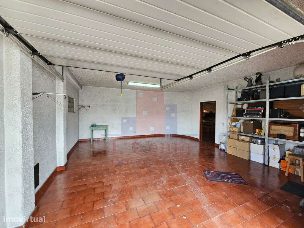 Moradia Geminada V5 - Espaço, Conforto e Qualidade de Vida em Calda...-41