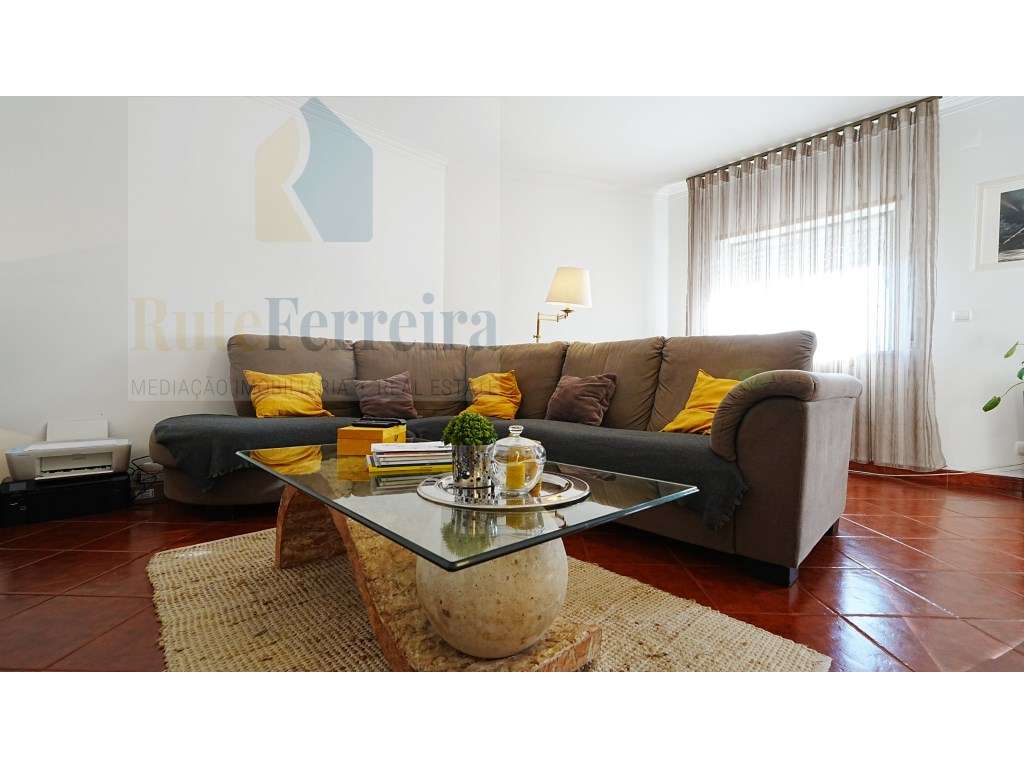 Já viu a área deste apartamento T3 com terraço- Mafra !!-7