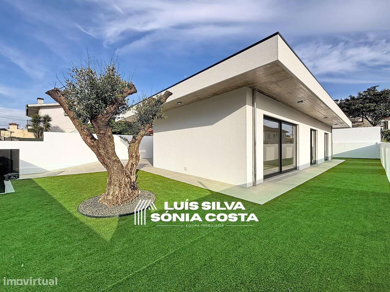 Moradia T3 Térrea Individual - Nova a Estrear c/ Jardim, Moderna...-0