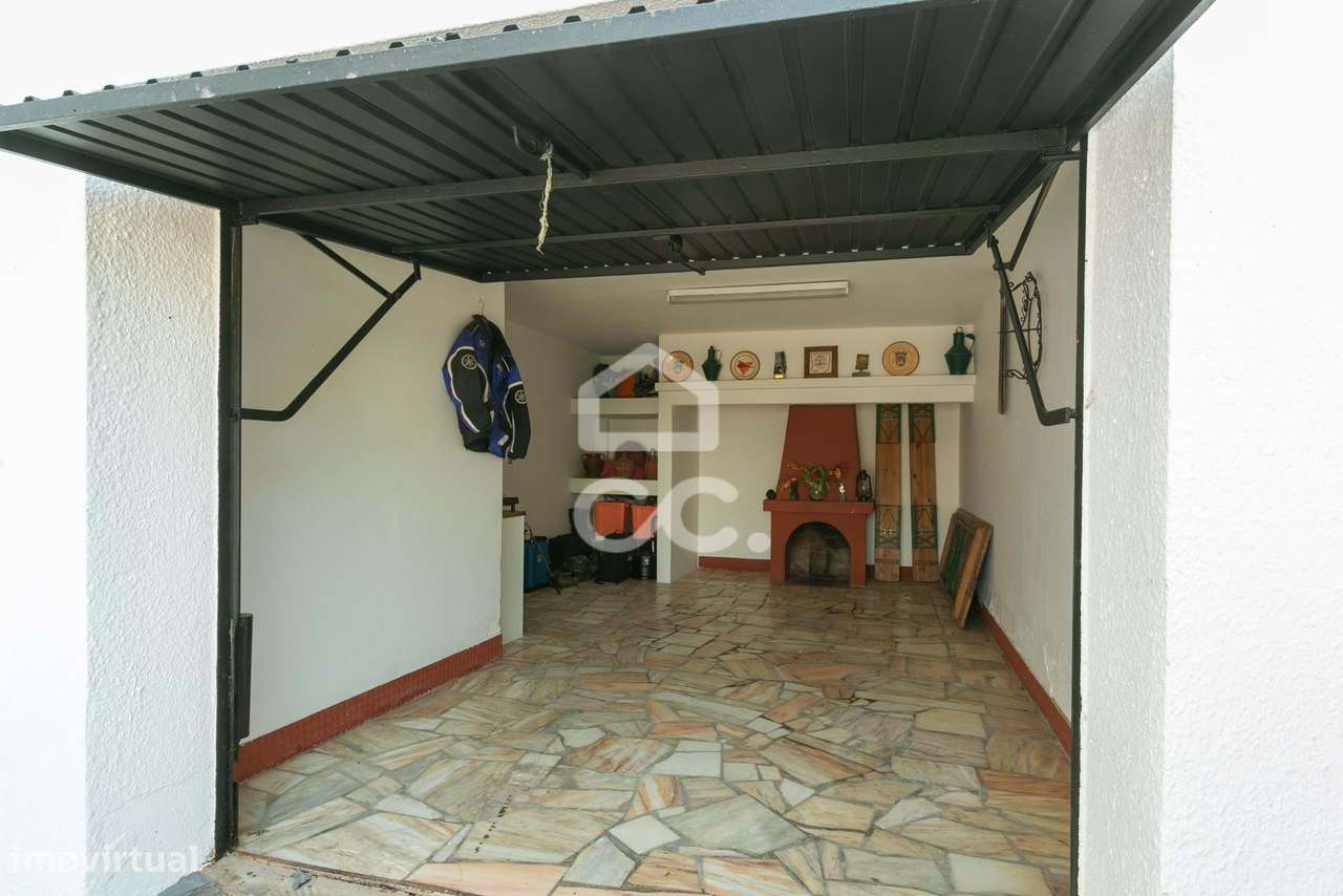 Moradia T5 com belíssimas vistas para o Castelo de Mourão!-28