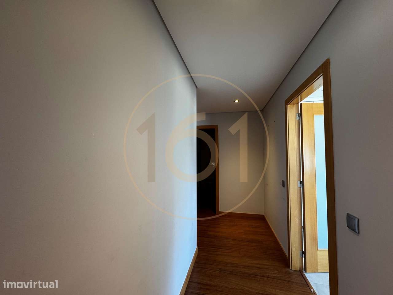 Apartamento T3+1 duplex com 2 terraços e varandas-7
