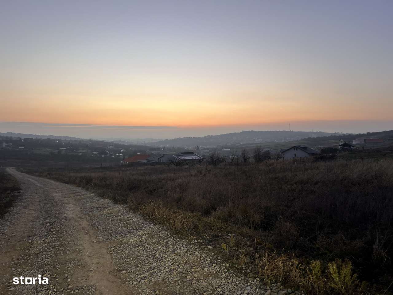 Teren intravilan zona Oncea cu utilități - Imagine principală: 4/7