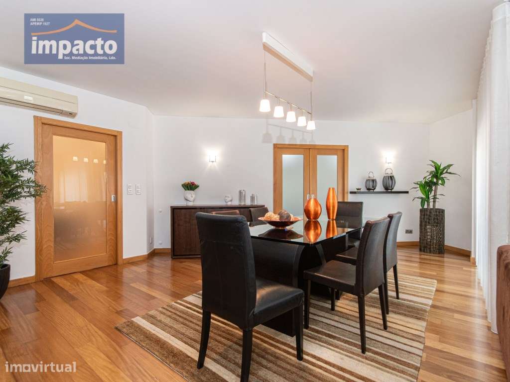 Malva Rosa,Excelente T4,coz equipada,Ar cond,asp central,Box 2 viat...-3