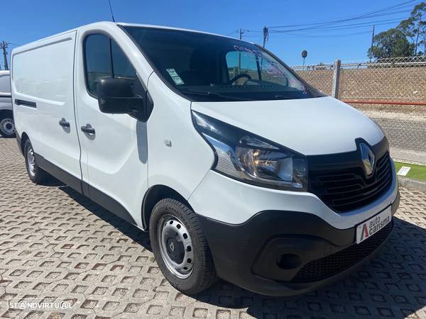 Renault TRAFIC Longa 115cv. COM FRIO - 4