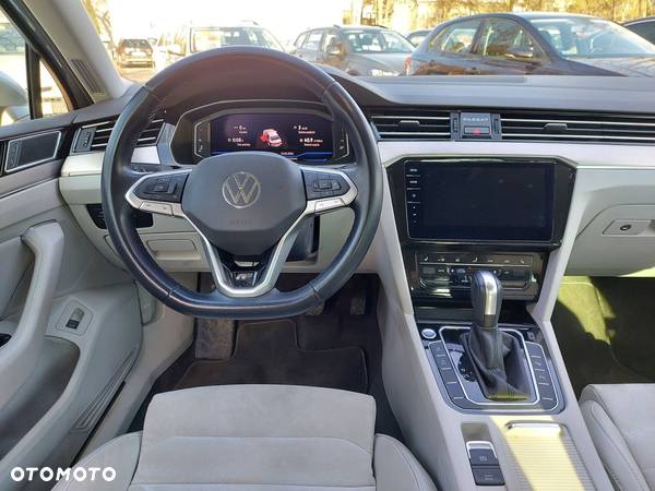 Volkswagen Passat 2.0 TSI Elegance DSG - 13