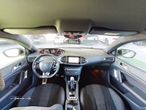 Peugeot 308 1.2 PureTech GT Line - 6