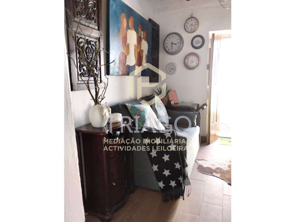 Moradia T2 com Logradouro no Centro da Vila de Barrancos-4