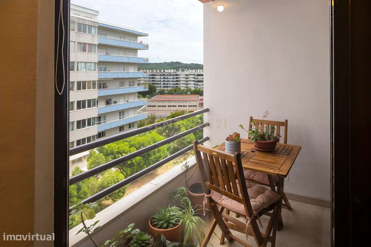 Apartamento T3 Miraflores - Oeiras com Garagem Box-14