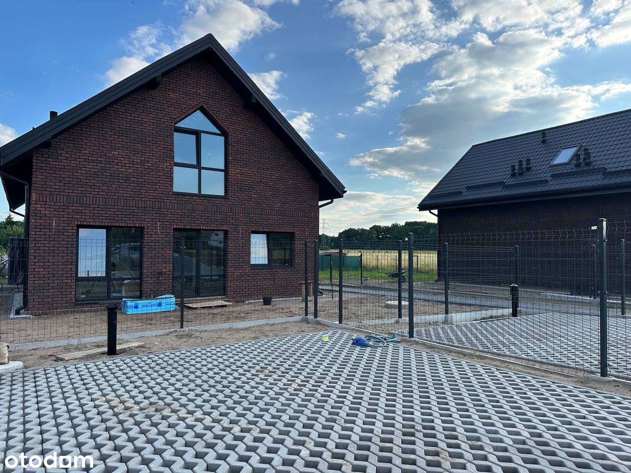 Dom jednorodzinny dwulokalowy w Bawarskim stylu z prywatnym ogródkiem - Pełny obrazek: 5/20