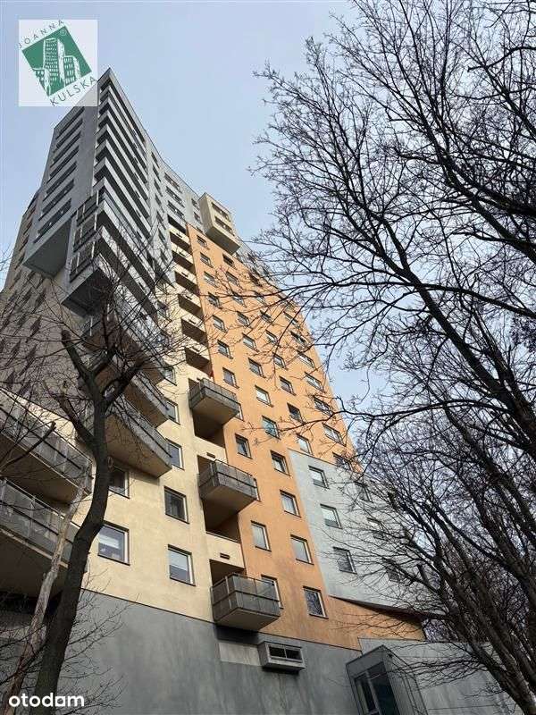 Okazja, Kaskada Redłowska, miejsce postojowe-0