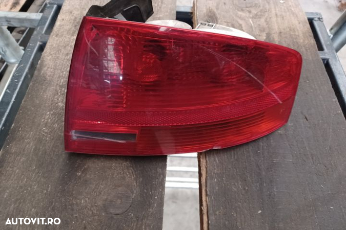 Lampa stop dreapta pe aripa Audi A4 B7  [din 2004 pana  2008] seria Avant wagon 5-usi 2.0 TDI MT (1 - 3