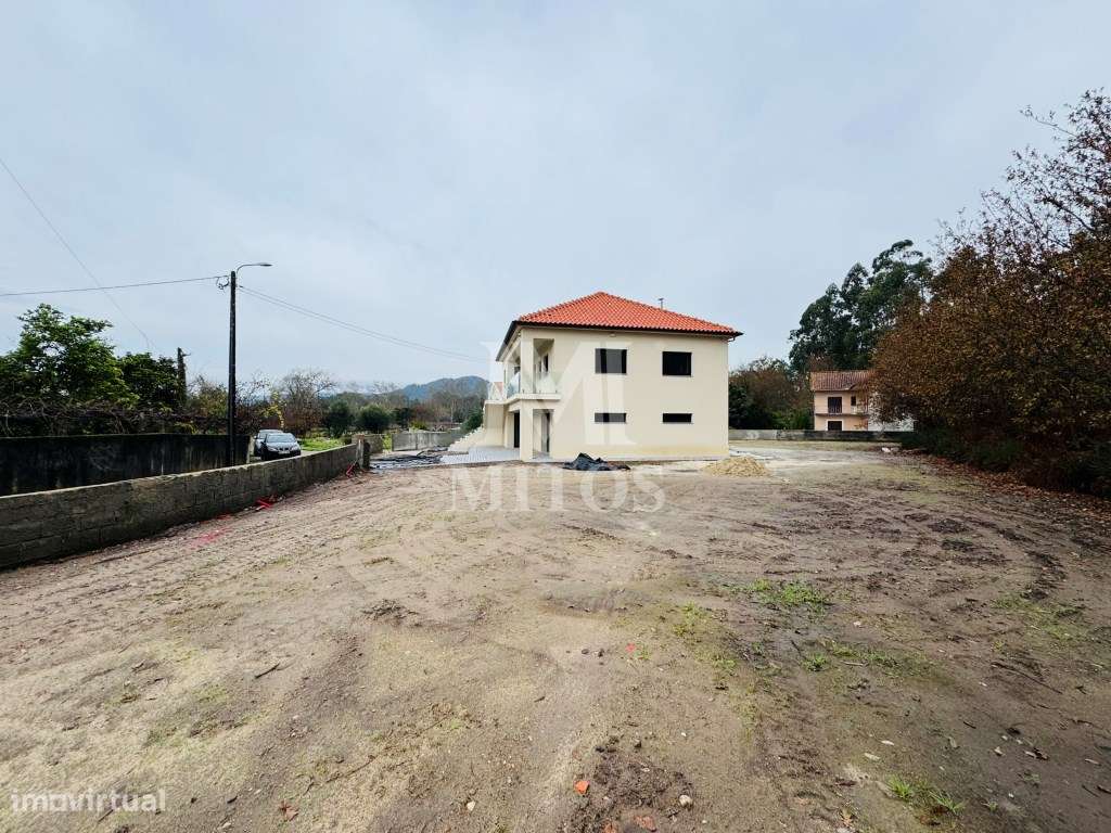 Moradia T3+T1 para venda em Subportela - Grande imagem: 4/28