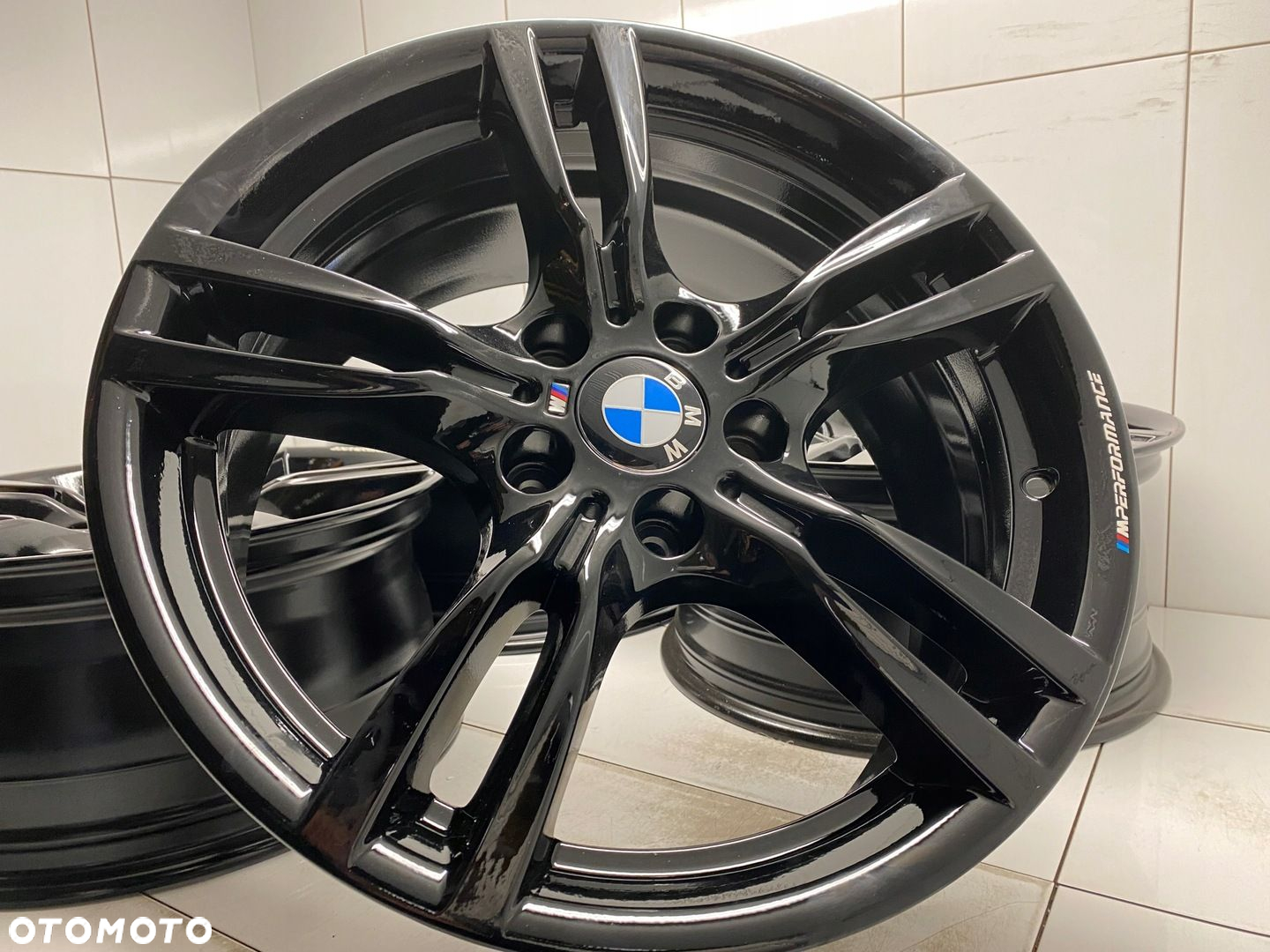 FELGI 18 BMW F30 F31 M PERFORMANCE OEM IDEALNE 8PRZOD 8.5 TYL - 4