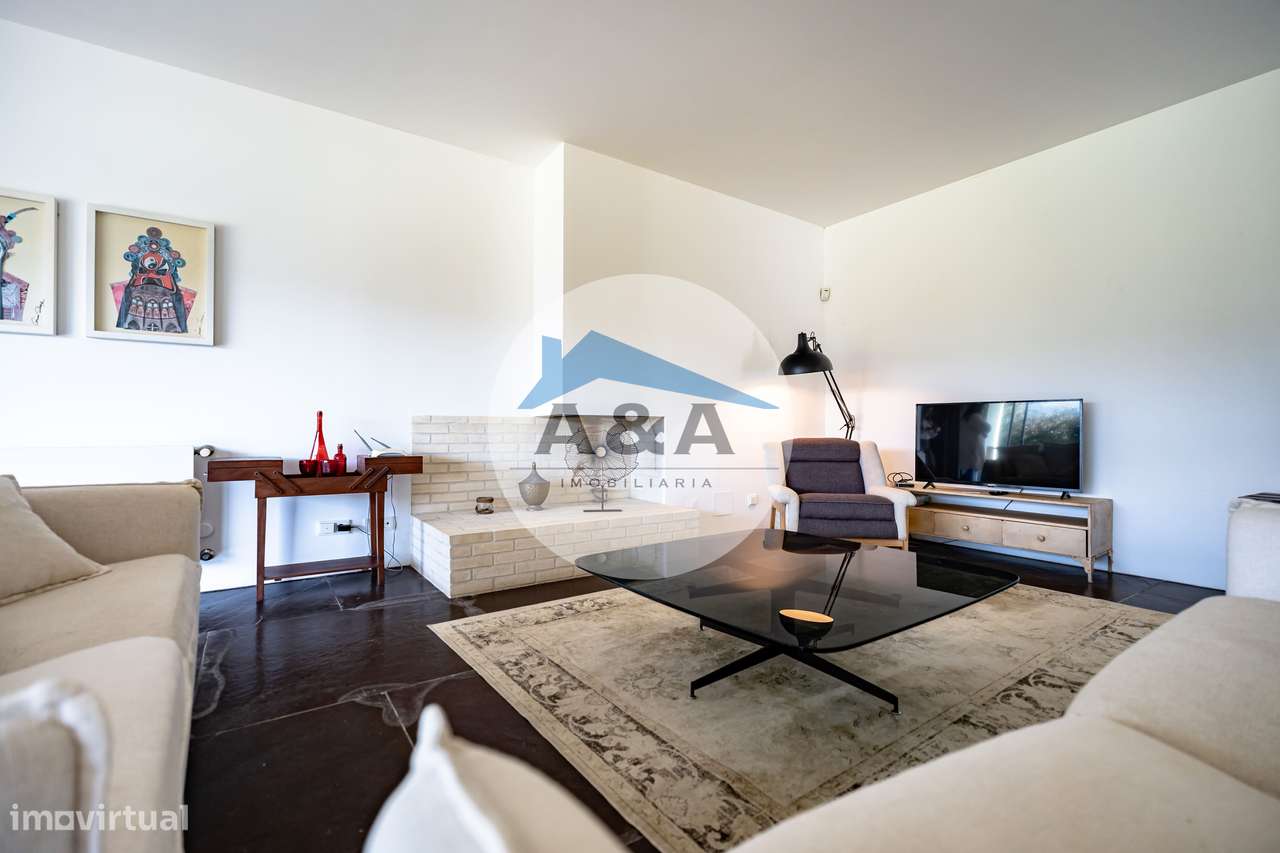 Villa Exclusiva de Arquitetura Contemporânea inserida na Natureza d...-16